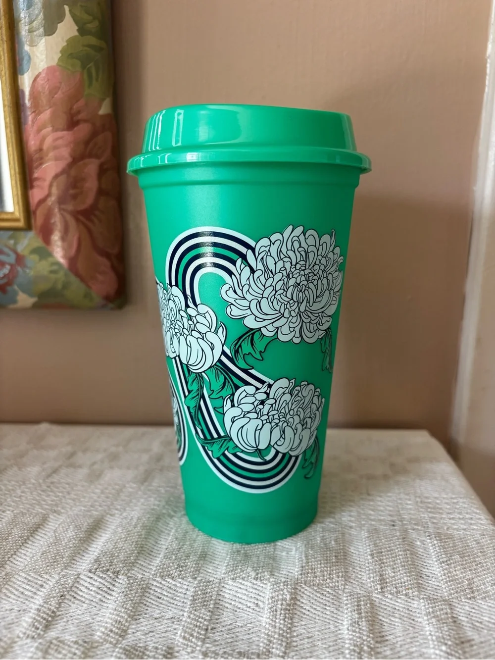 Starbucks Green Floral Plastic Hot to Go Travel Cup with Lid